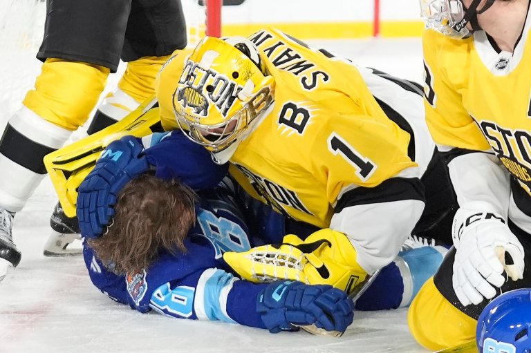 NHL roundup: Lightning rally from 4-goal deficit to beat Bruins 6-5 in Stadium Series thriller | iNFOnews.ca