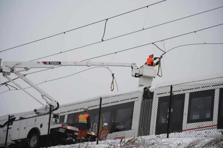 Feds working with City of Ottawa to ease public service transit woes: memo | iNFOnews.ca