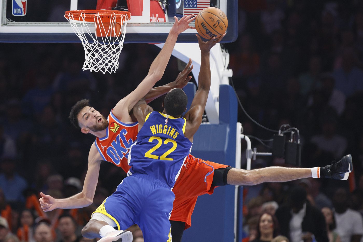 Thunder's Holmgren to miss at least 8 weeks with a pelvic fracture | iNFOnews.ca