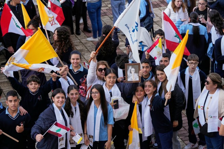 The Latest: Pope Leo ends first foreign trip with silent prayer at Beirut blast site, Mass at port | iNFOnews.ca