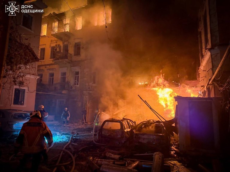 Russia, Ukraine exchange overnight strikes that leave 7 dead, many injured | iNFOnews.ca