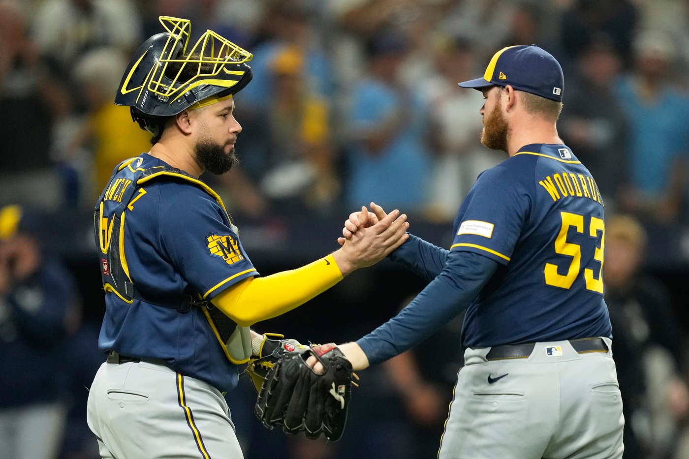 Brewers rout the Rays 10-1 to move within a win of their first World Series title | iNFOnews.ca Brewers rout the Rays 10-1 to move within a win of their first World Series title | iNFOnews.ca