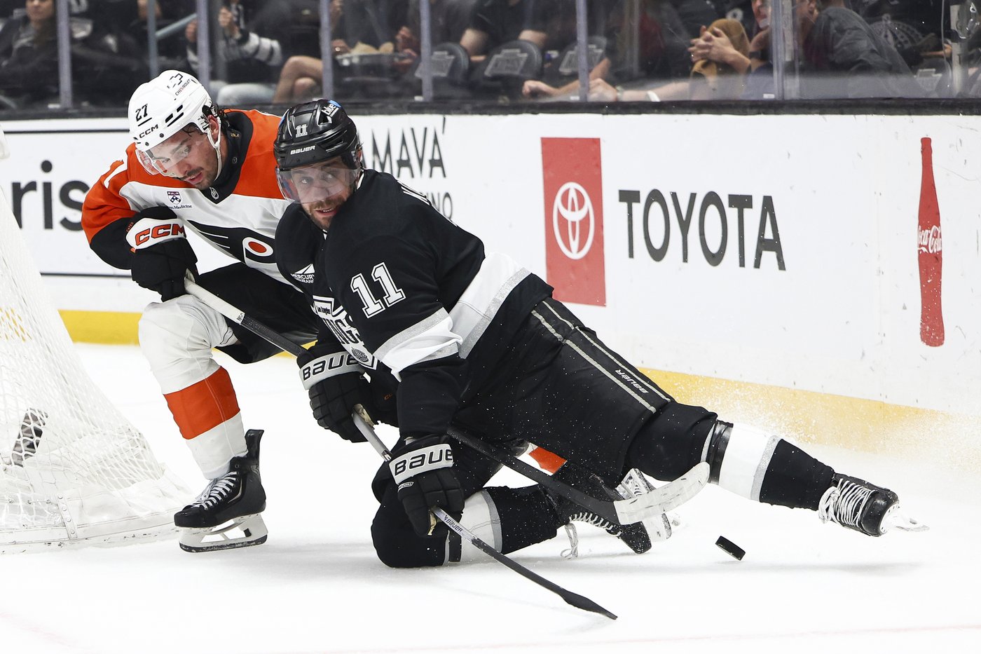 Flyers outlast Kings 4-3 in shootout for their 4th victory in 5 games | iNFOnews.ca Flyers outlast Kings 4-3 in shootout for their 4th victory in 5 games | iNFOnews.ca