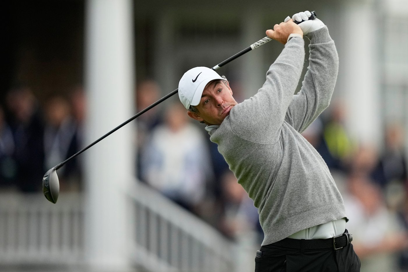 Rory McIlroy's up and down day: Making eagle and scrambling for par to stay in US Open hunt | iNFOnews.ca