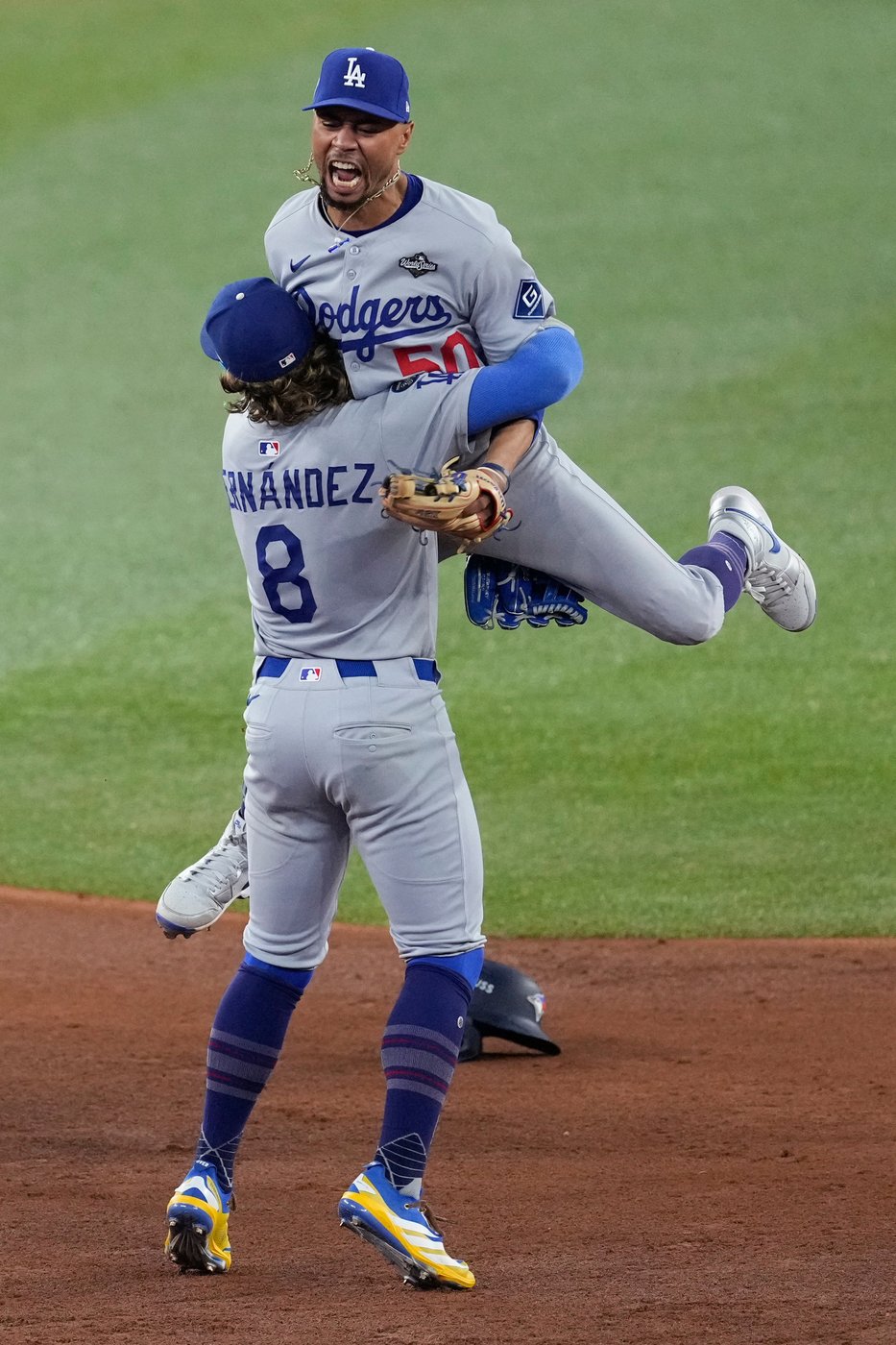 Dodgers force World Series to deciding Game 7 by holding off Blue Jays 3-1 as Yamamoto wins again | iNFOnews.ca Dodgers force World Series to deciding Game 7 by holding off Blue Jays 3-1 as Yamamoto wins again | iNFOnews.ca