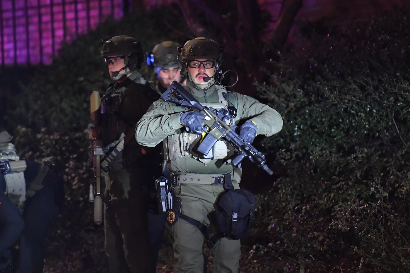 Police search Brown University after shooter kills 2 and wounds 9 on campus | iNFOnews.ca