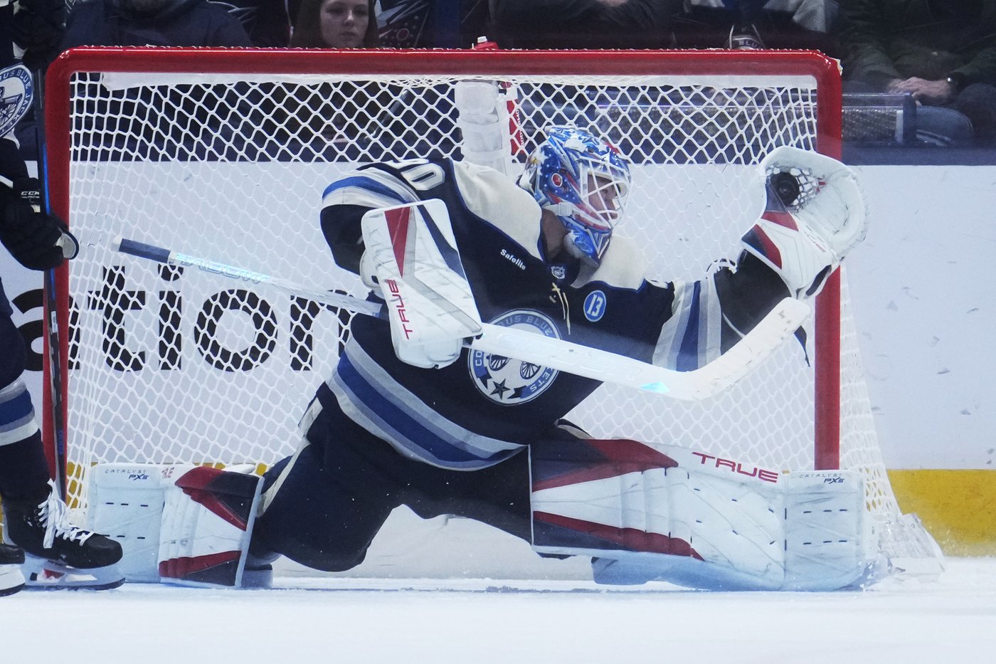 Monahan's 2 goals, Merzlikins' 40 saves help Blue Jackets stop skid, beat Devils 4-2 | iNFOnews.ca Monahan's 2 goals, Merzlikins' 40 saves help Blue Jackets stop skid, beat Devils 4-2 | iNFOnews.ca