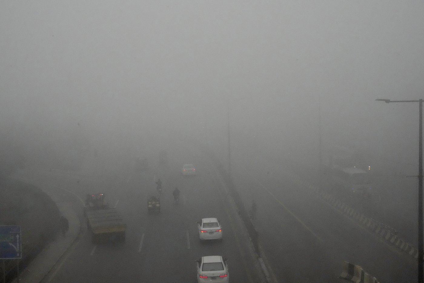 Growing pollution in Pakistan's Punjab province has sickened 1.8M people in a month, officials say | iNFOnews.ca Growing pollution in Pakistan's Punjab province has sickened 1.8M people in a month, officials say | iNFOnews.ca