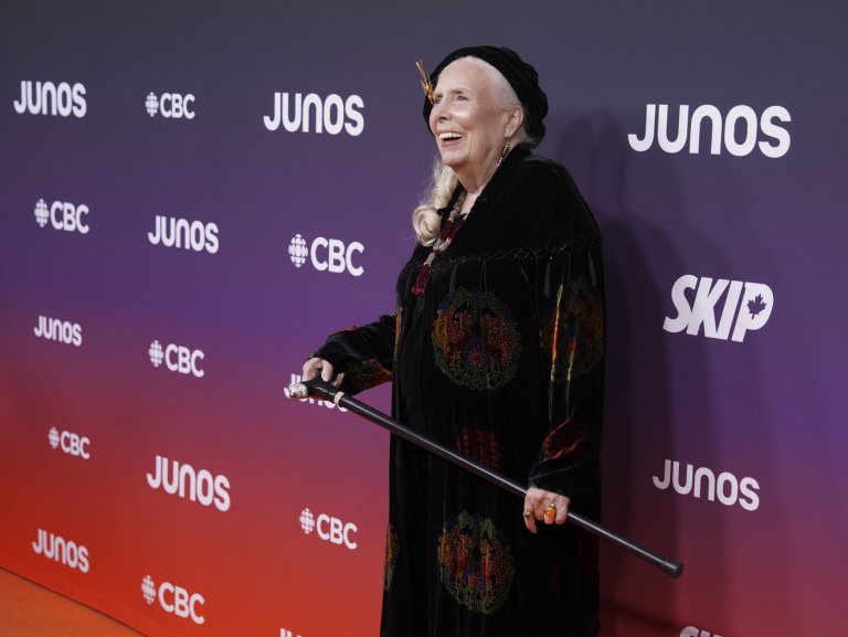 Prime Minister Mark Carney arrives at Juno Awards where Joni Mitchell will receive lifetime achievement award | iNFOnews.ca