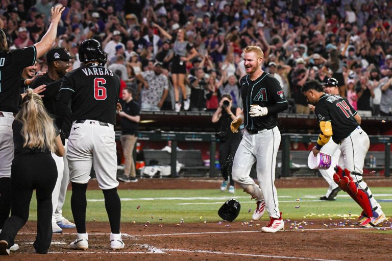 Two months after getting cut, Pavin Smith's game-ending homer gives D-backs playoff hope | iNFOnews.ca