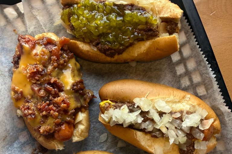 What's the perfect American hot dog? Depends where you grew up | iNFOnews.ca