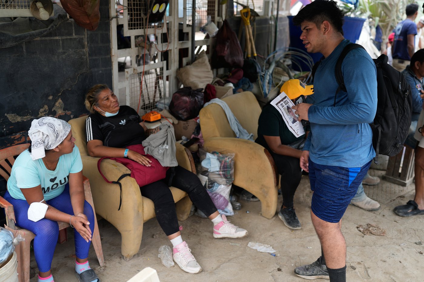 Months after Venezuela earthquakes, a family refuses to give up search for their missing relative | iNFOnews.ca Months after Venezuela earthquakes, a family refuses to give up search for their missing relative | iNFOnews.ca