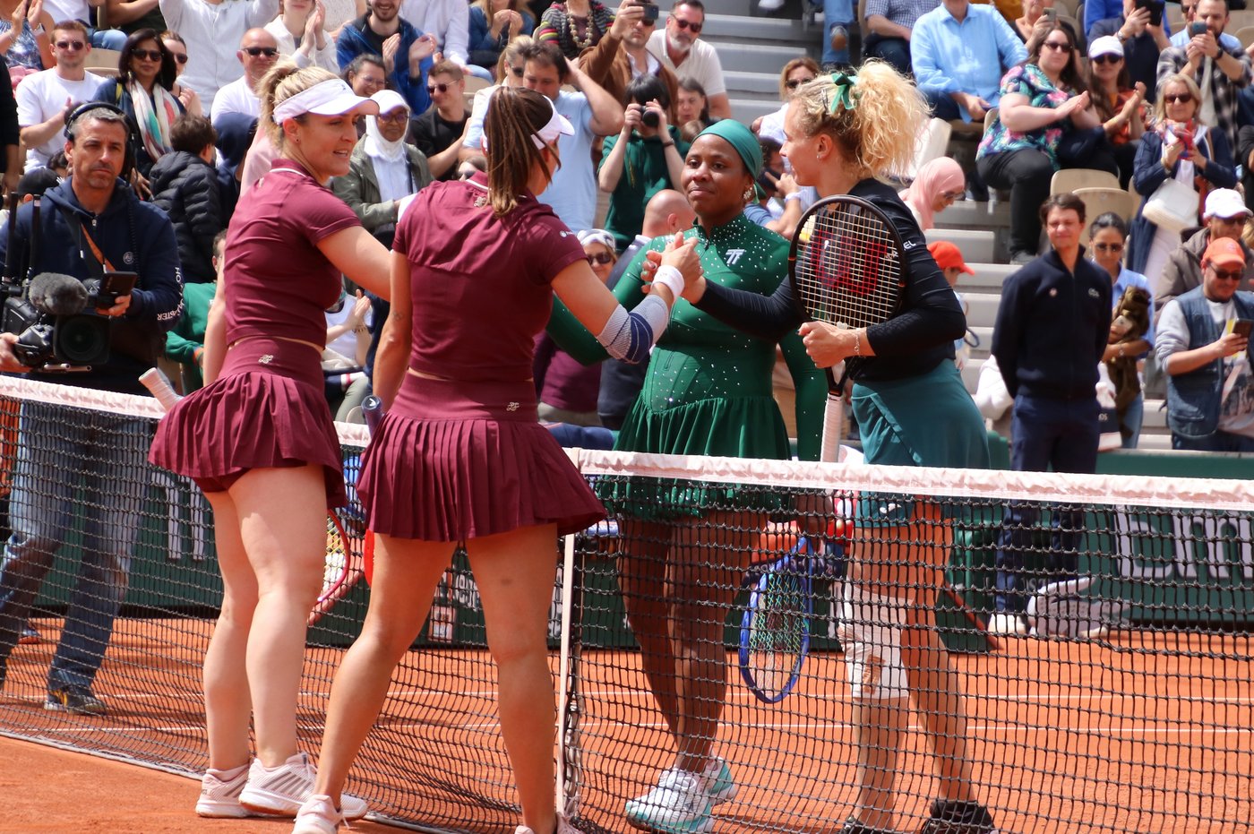 Ottawa's Dabrowski, Brazil's Stefani roll into Wimbledon women's doubles semifinals | iNFOnews.ca
