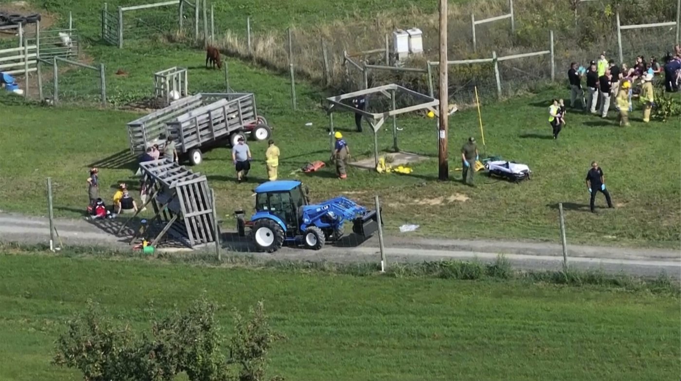 Wagon rolls over at Wisconsin apple orchard injuring about 25 children and adults | iNFOnews.ca
