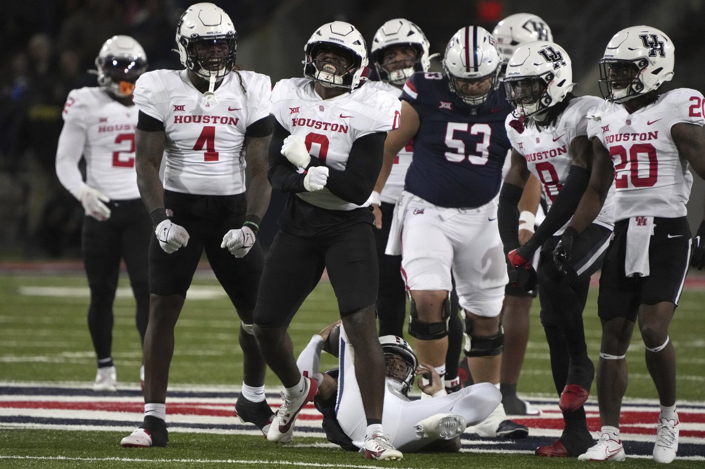 Noah Fifita throws for 2 TDs, Arizona ends 5-game losing streak with 27-3 win over Houston | iNFOnews.ca Noah Fifita throws for 2 TDs, Arizona ends 5-game losing streak with 27-3 win over Houston | iNFOnews.ca