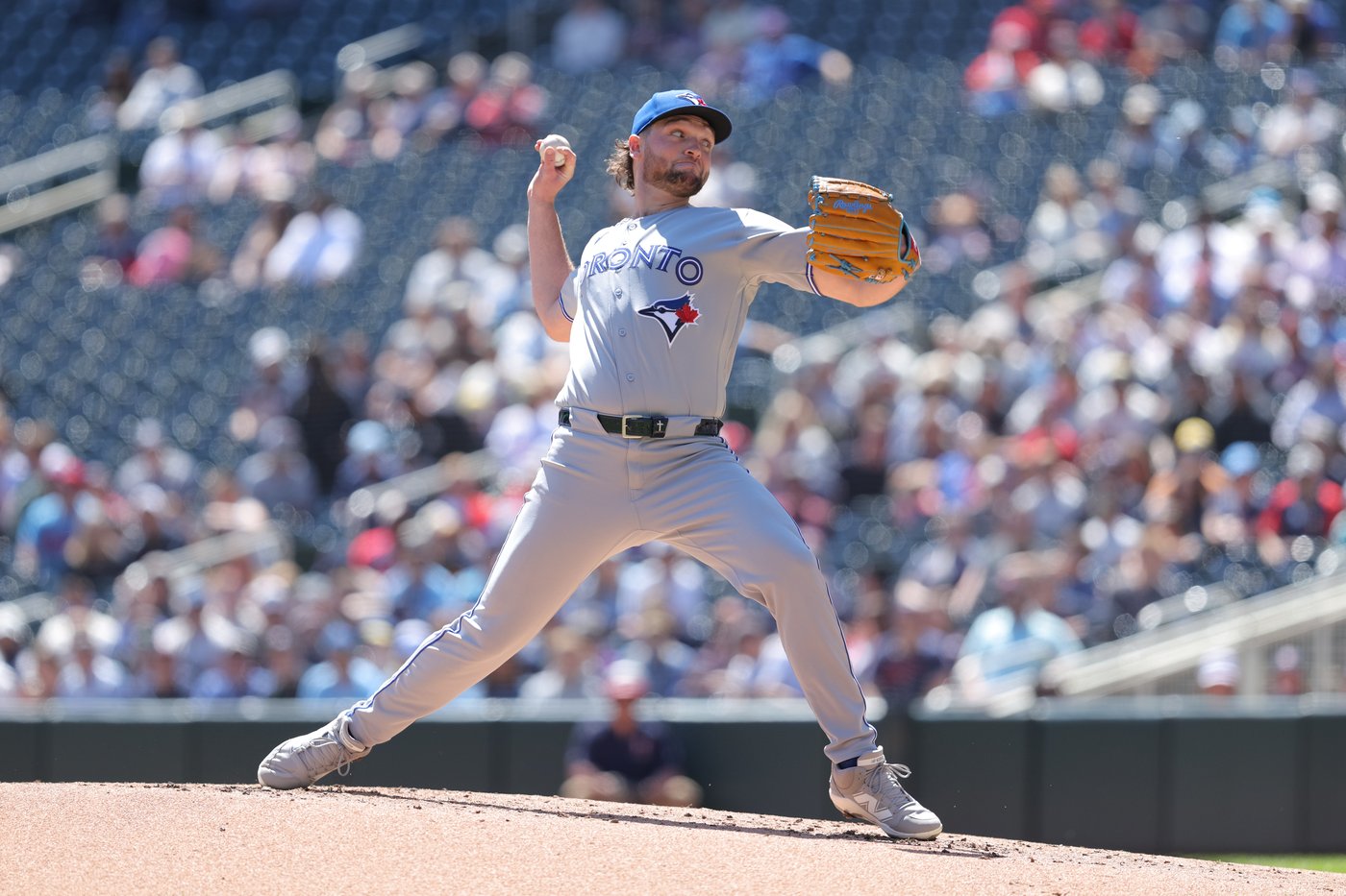 Twins hold on to beat Blue Jays 4-3 after Ryan leaves with elbow soreness | iNFOnews.ca Twins hold on to beat Blue Jays 4-3 after Ryan leaves with elbow soreness | iNFOnews.ca