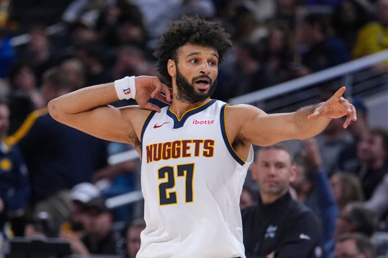 Jamal Murray scores season-high 52 points, Nuggets hold off Pacers 135-120 | iNFOnews.ca