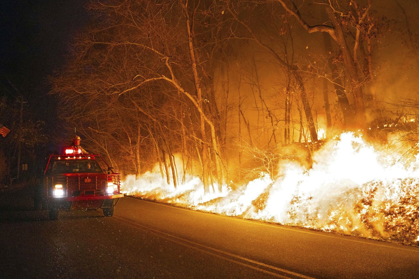 Aided by rain, crews extinguish a wildfire in Nevada after 1 home burns | iNFOnews.ca