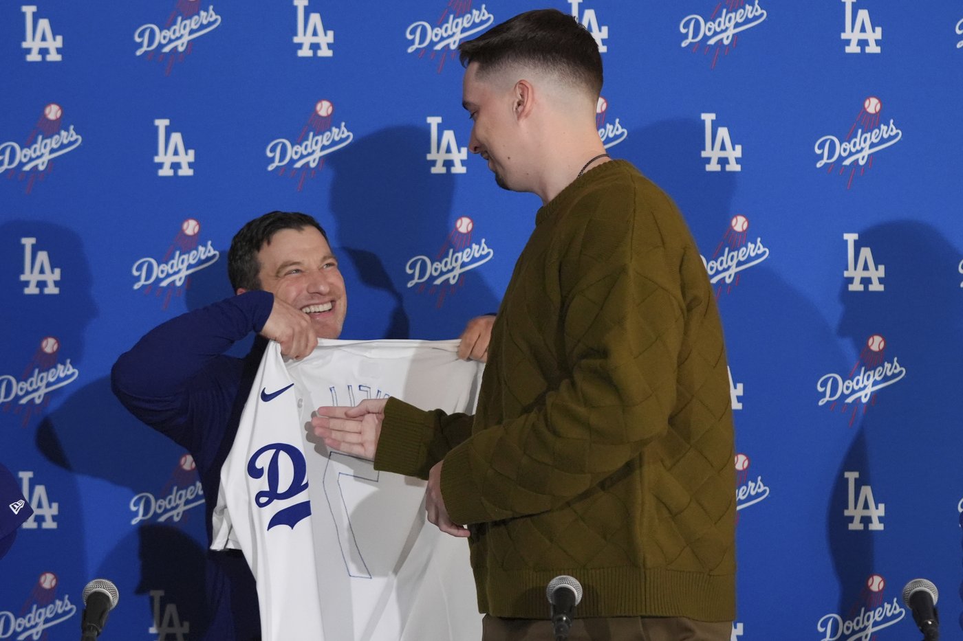 Signing with Dodgers was really easy decision for 2-time Cy Young winner Blake Snell | iNFOnews.ca