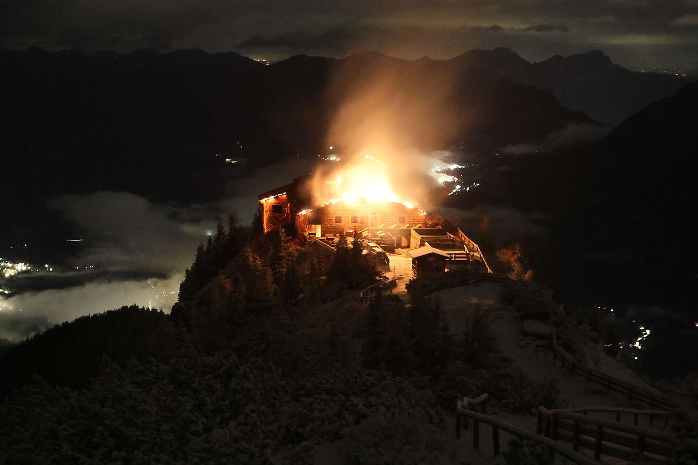 A fire devastates the Eagle's Nest retreat built for Hitler in Germany. A suspect is detained | iNFOnews.ca