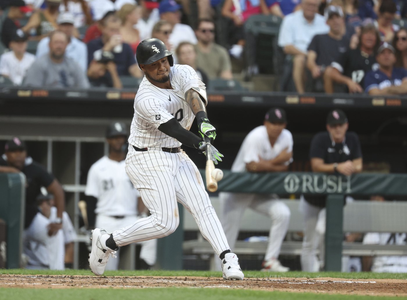 Happ and Shaw homer as the Cubs shut down the White Sox for a 6-1 victory | iNFOnews.ca