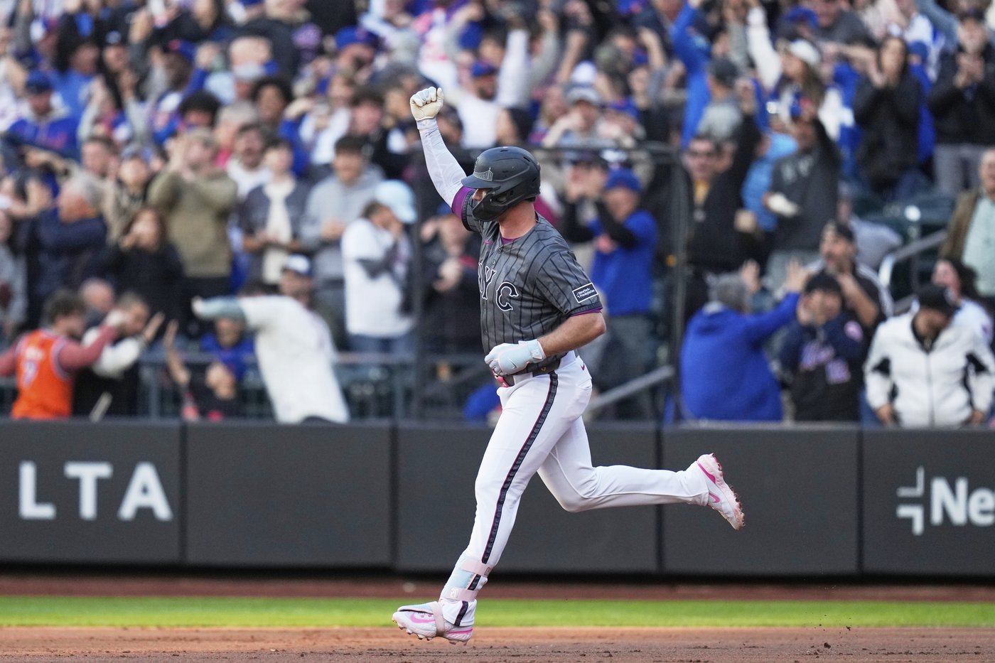 Alonso ends HR drought and Mets overcome Ohtani's leadoff shot in 3-1 win over Dodgers | iNFOnews.ca