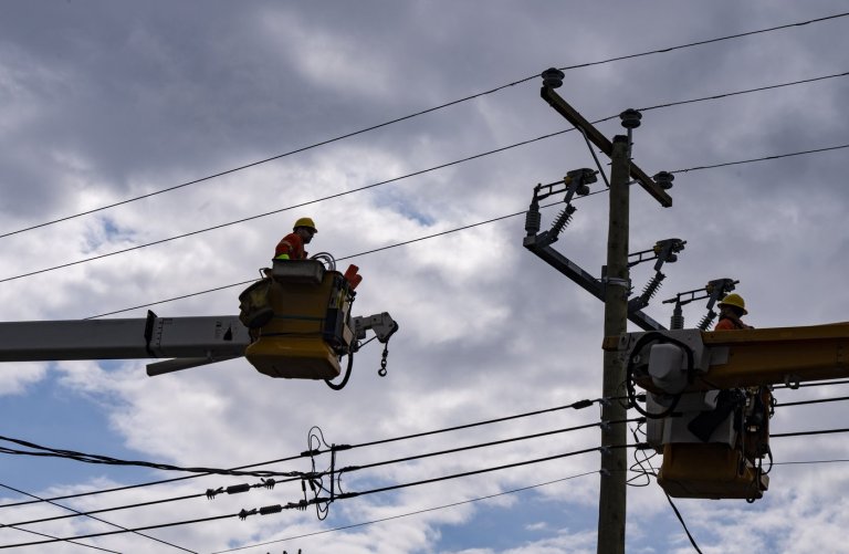 More than 30,000 hydro clients without power in Quebec after severe storms | iNFOnews.ca