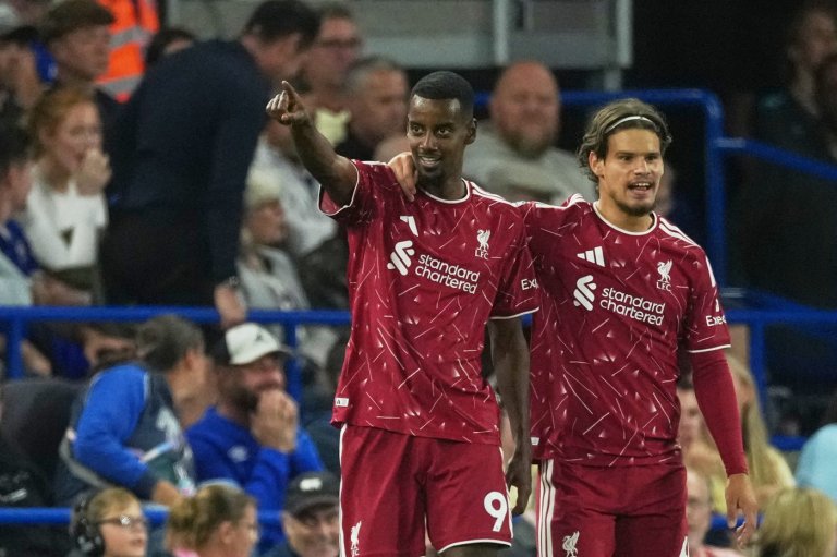 Isak nets double and Barcola debuts in Liverpool's first win of season under new coach | iNFOnews.ca
