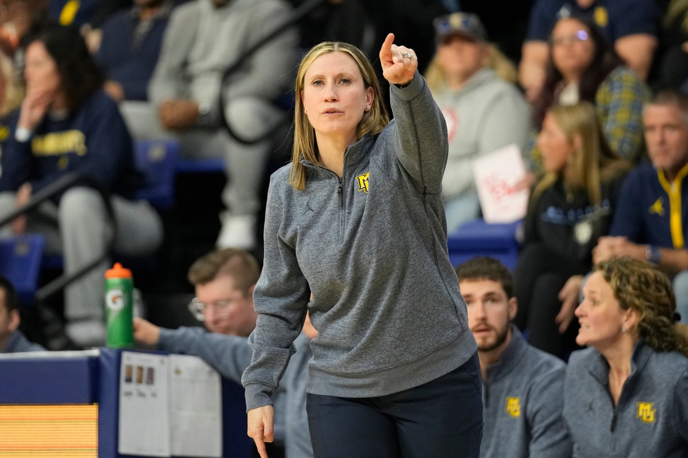 Fudd and Strong lead No. 1 UConn to 71-56 victory over Marquette for 43rd straight win | iNFOnews.ca