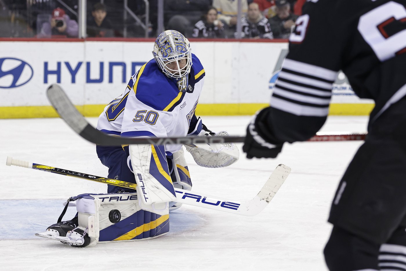 Jordan Binnington shuts out Devils and sets a Blues franchise record with his 152nd victory | iNFOnews.ca Jordan Binnington shuts out Devils and sets a Blues franchise record with his 152nd victory | iNFOnews.ca