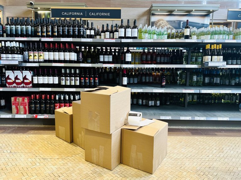 Some shoppers say 'not a chance' they'll Buy American booze if Ontario brings it back | iNFOnews.ca