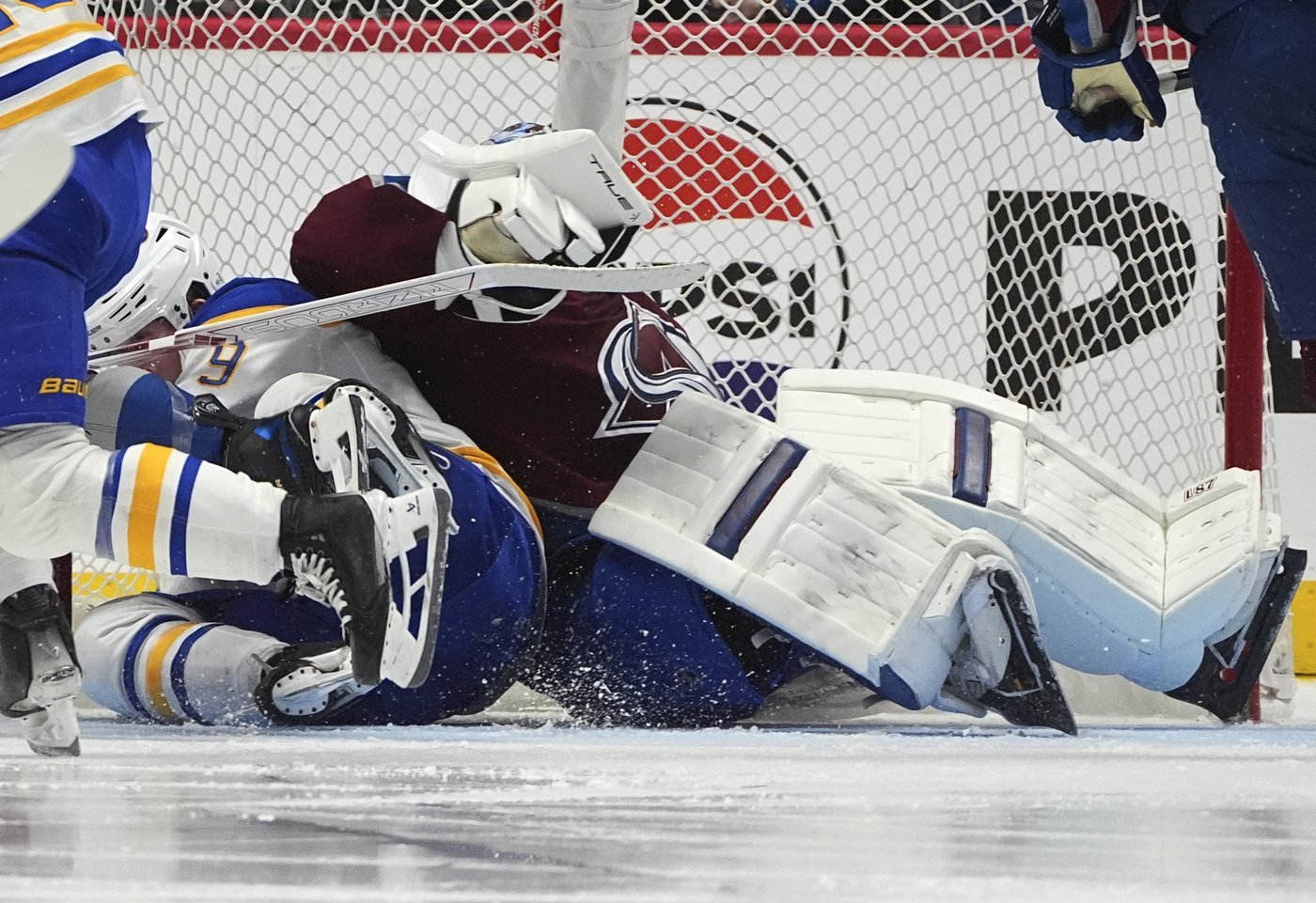 Injured Avs goalie Scott Wedgewood estimated week-to-week after play that drew Jared Bednar's wrath | iNFOnews.ca Injured Avs goalie Scott Wedgewood estimated week-to-week after play that drew Jared Bednar's wrath | iNFOnews.ca