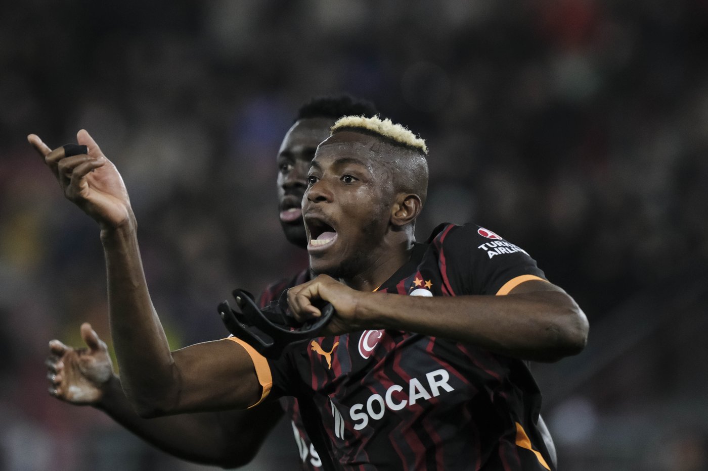 Hojlund scores 2 for Man United to give Amorim winning home debut in Europa League | iNFOnews.ca