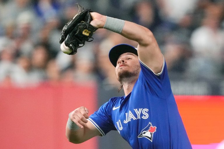 Up 5 runs, Blue Jays let AL Division Series sweep slip out of their gloves | iNFOnews.ca