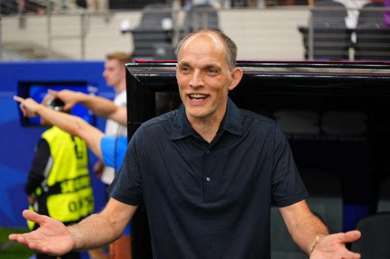 England coach Tuchel asks FIFA to move photographers so he can see team during national anthem | iNFOnews.ca