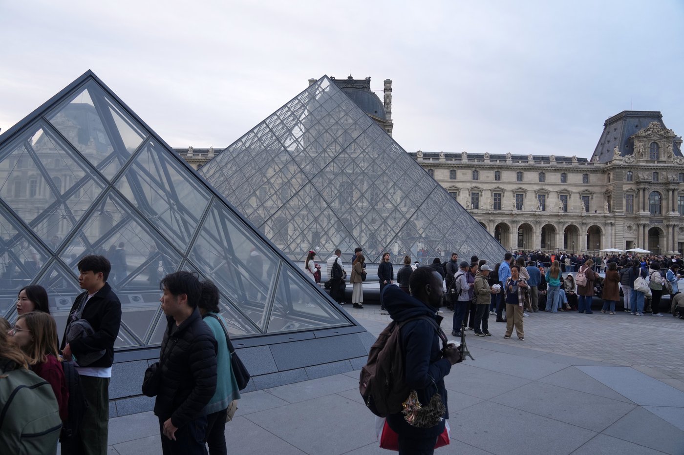 The Louvre reopens 3 days after thieves took off with French crown jewels in daylight heist | iNFOnews.ca The Louvre reopens 3 days after thieves took off with French crown jewels in daylight heist | iNFOnews.ca