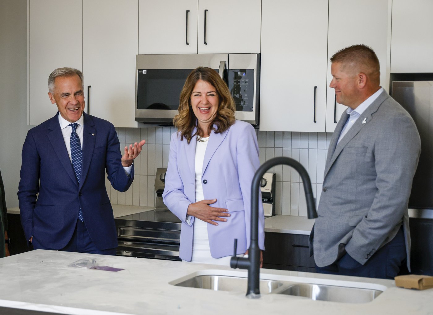 Carney comes to Alberta, talks housing, rides a sprayer, hears from separatists | iNhome