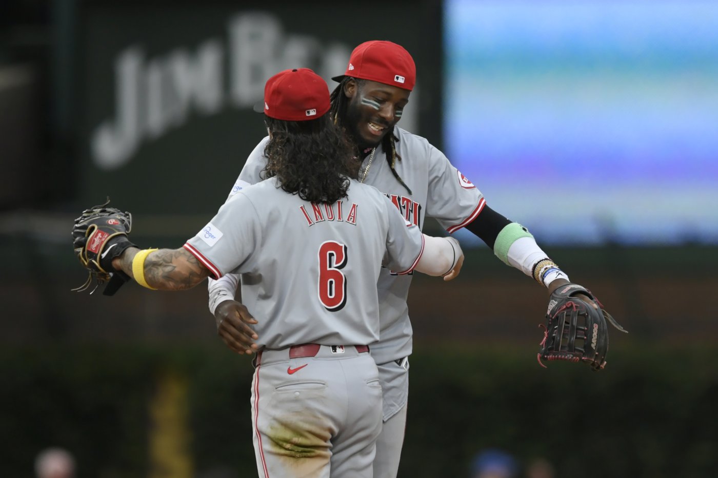 Elly De La Cruz hits 2-run triple in 10th to lead Reds to 3-0 win over Cubs | iNFOnews.ca