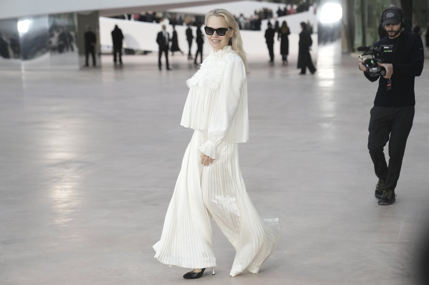 Chanel couture stuns with color, and Kylie Jenner, in final Paris show before Blazy's debut | iNFOnews.ca