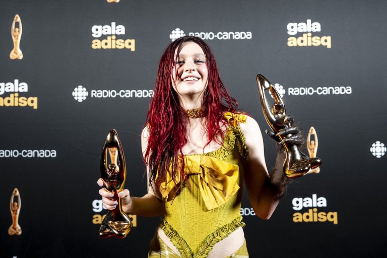 Lou-Adriane Cassidy leads Felix winners as she's crowned female artist of the year | iNFOnews.ca