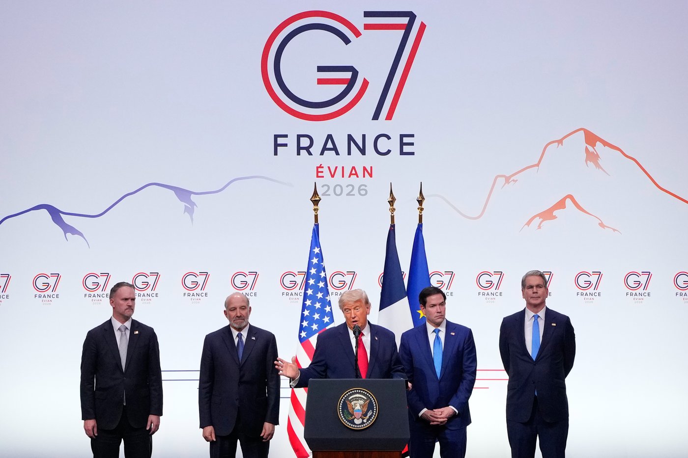 Photo highlights from the G7 summit in France | iNFOnews.ca