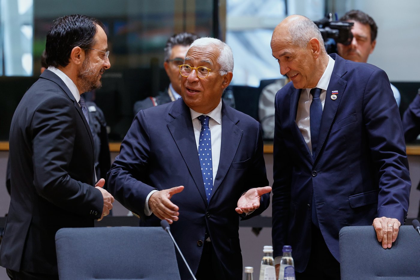 EU leaders squabble over outreach to Moscow as Ukraine war rages on | iNFOnews.ca EU leaders squabble over outreach to Moscow as Ukraine war rages on | iNFOnews.ca