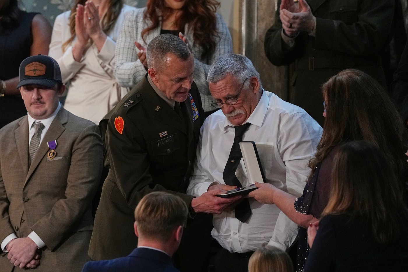 Trump honors National Guard members shot in Washington | iNFOnews.ca Trump honors National Guard members shot in Washington | iNFOnews.ca