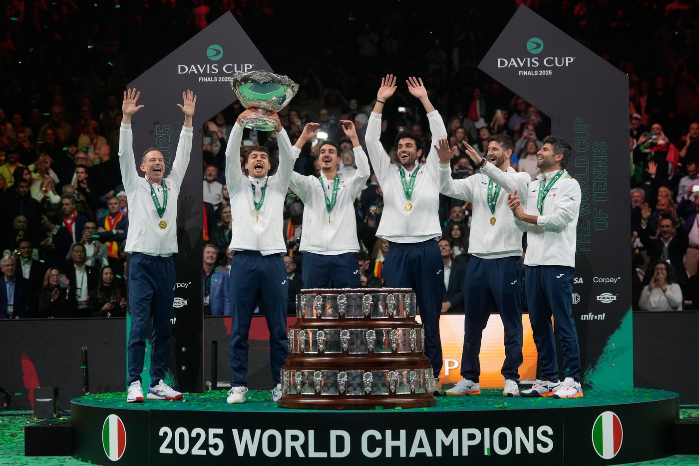 Italy wins Davis Cup for third straight year by beating Spain in final | iNFOnews.ca