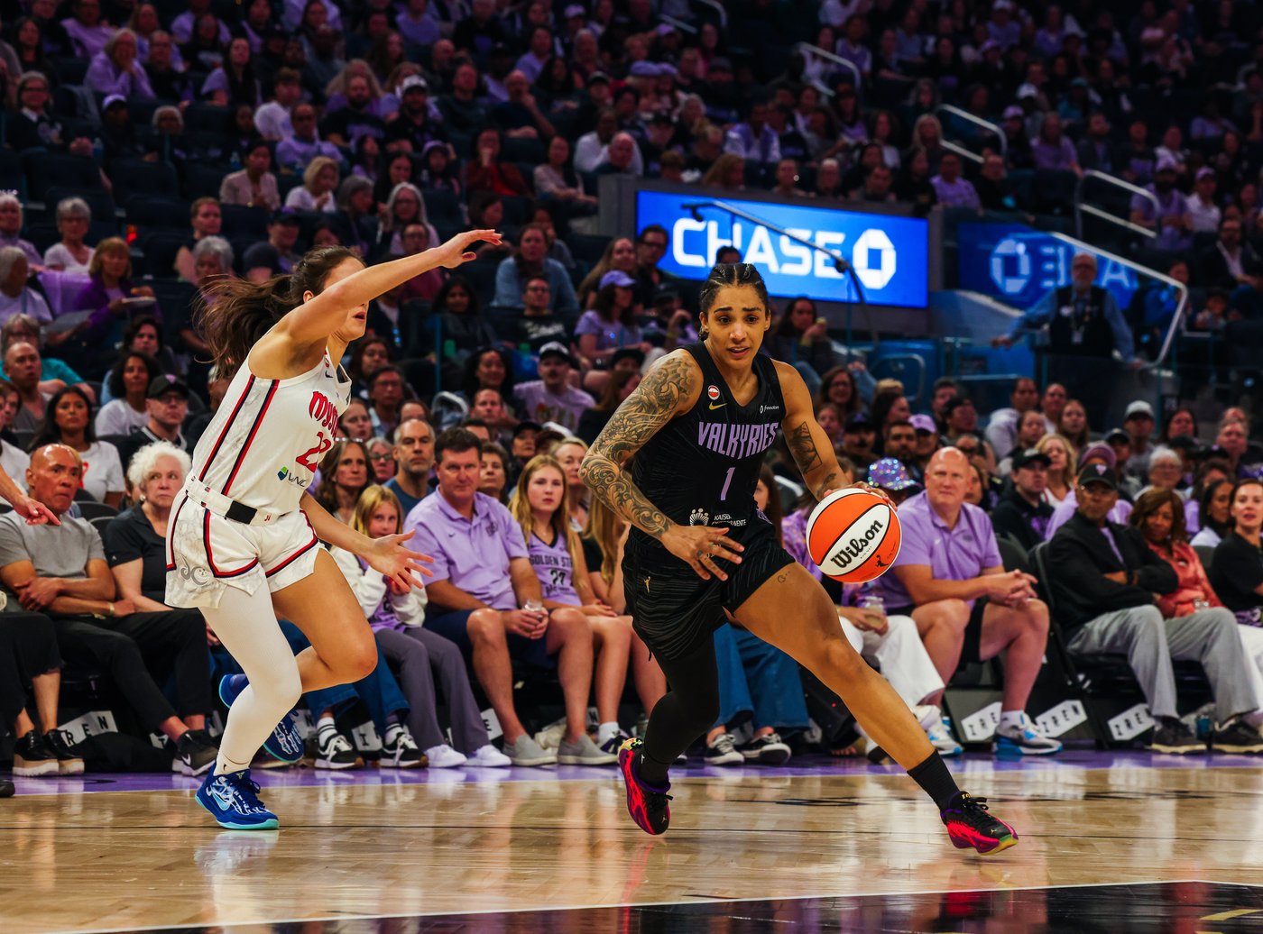 Gabby Williams hits two late 3-pointers and leads Valkyries to 9th straight win, 74-69 over Mystics | iNFOnews.ca