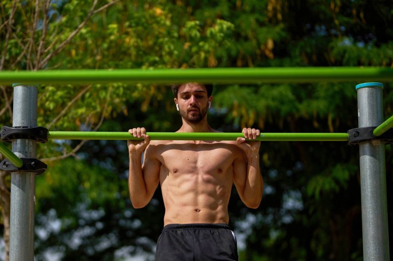 Calisthenics are making a comeback. Is body weight enough to get a good workout? | iNFOnews.ca