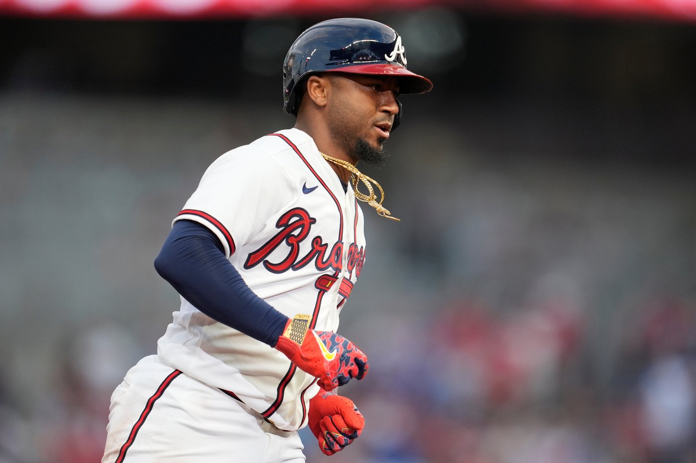 3 homers, strong start by Chris Sale carry Braves to 6-0 win over Royals on opening night in Atlanta | iNFOnews.ca 3 homers, strong start by Chris Sale carry Braves to 6-0 win over Royals on opening night in Atlanta | iNFOnews.ca