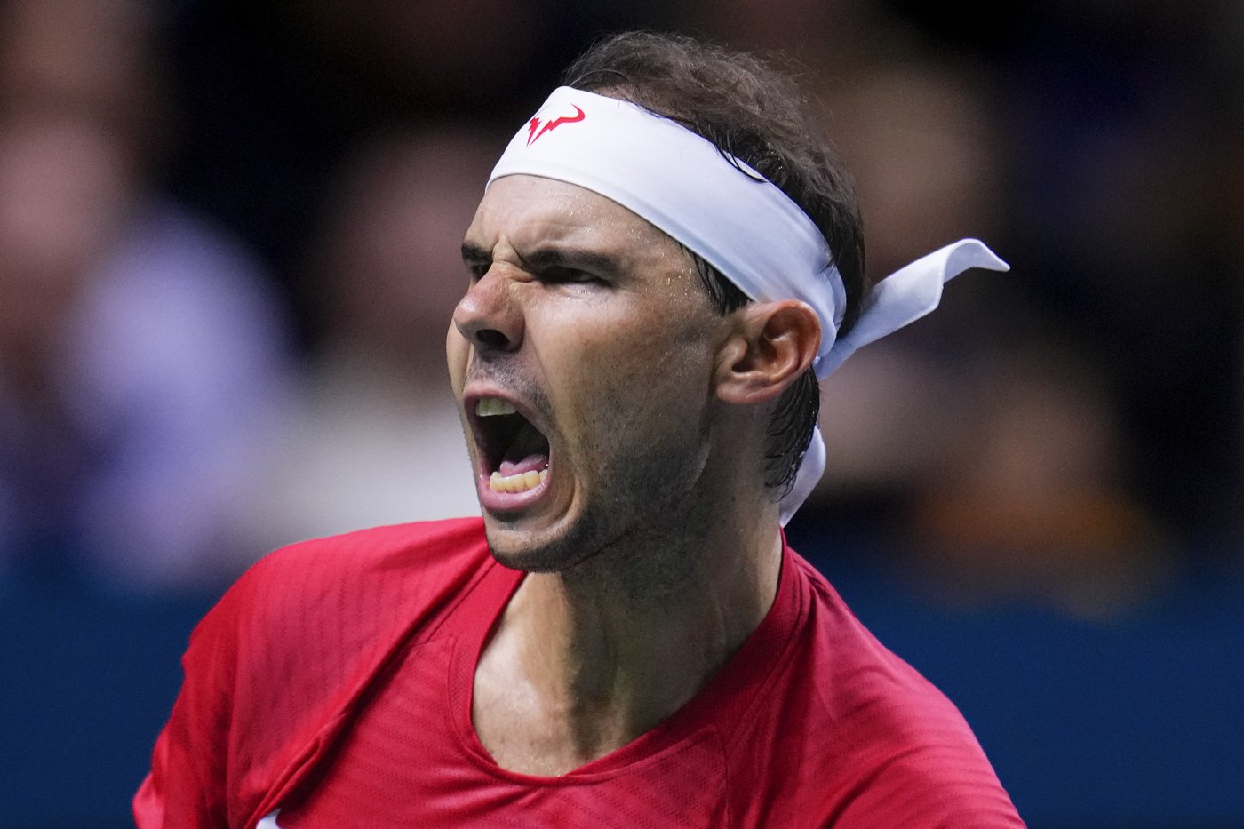 An emotional Rafael Nadal retires at the Davis Cup after he loses and Spain is eliminated | iNFOnews.ca
