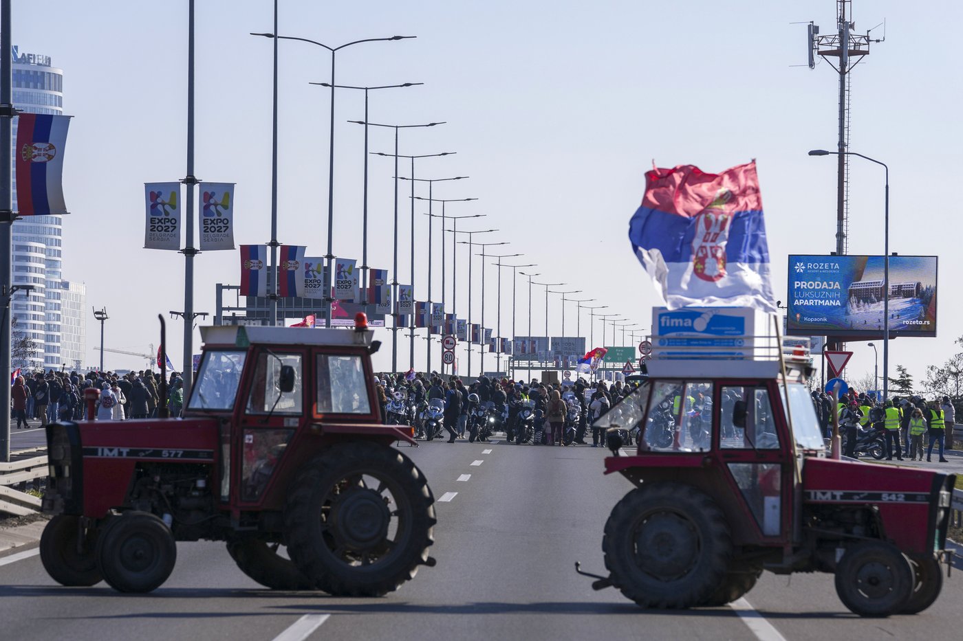 Serbian protesters block key bridge, roads to mark 100 days since deadly canopy collapse | iNFOnews.ca Serbian protesters block key bridge, roads to mark 100 days since deadly canopy collapse | iNFOnews.ca