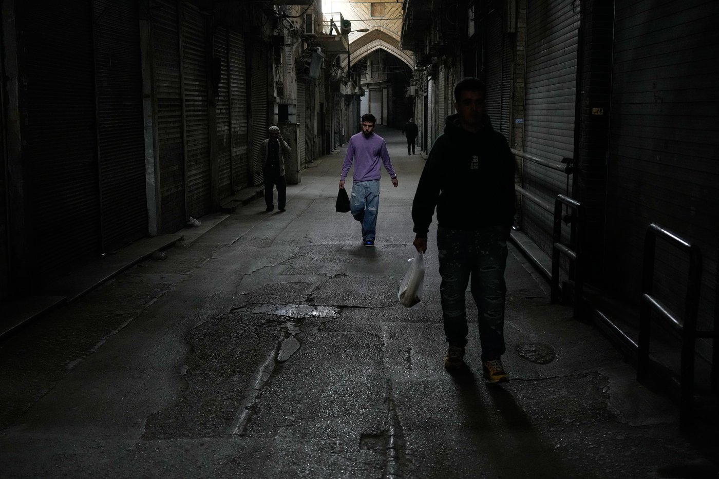 Families in Iran struggle with school closures even as the airstrikes have stopped | iNFOnews.ca